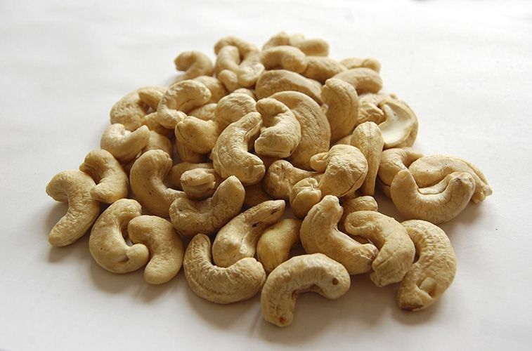 Cashew Kerne 02